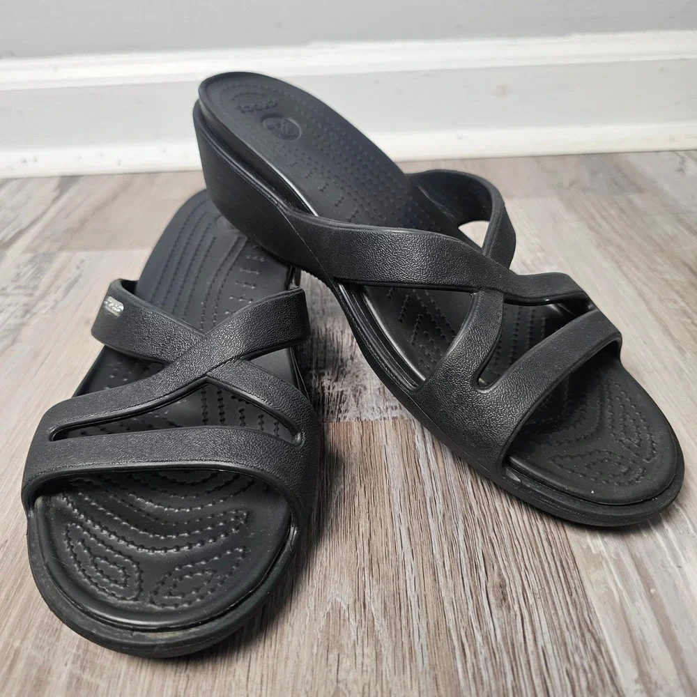 Crocs Women Patricia II Strappy Wedge Sandal Size 11 Black Comfort Gorpcore